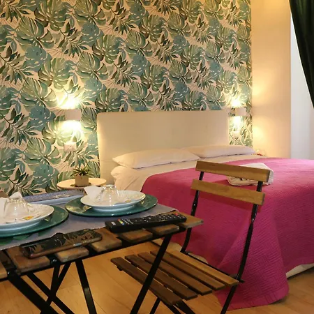 Opera Elegance Apartman *